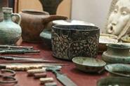 کشف تعدادی اشیاء تاریخی از قاچاقچیان عتیقه در نقده