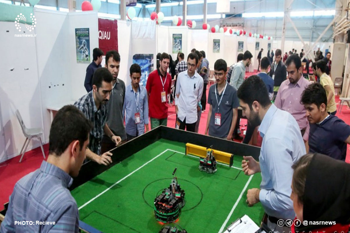 مسابقات آزاد رباتیک