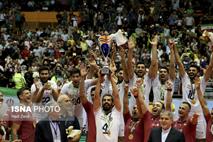 ایرانی‌ها ۱۰ هزار نفری جشن قهرمانی گرفتند