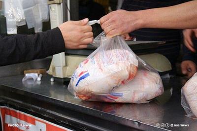 قیمت مرغ تا ۱۵ روز آینده بر اساس قیمت ستاد تنظیم بازار کنترل می‌شود