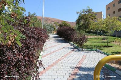  بهسازی مسیرهای پیاده روی در25 پارک و بوستان محله ای