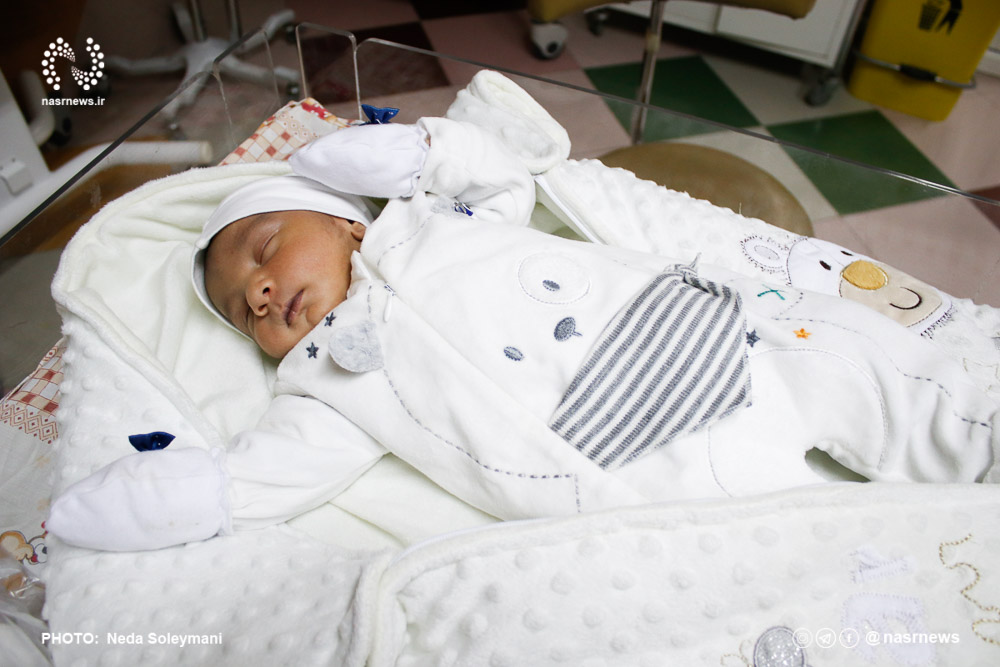 تصاویر | عیادت از مصدومان و بیماران ICU زلزله خوی در بیمارستان ارتش