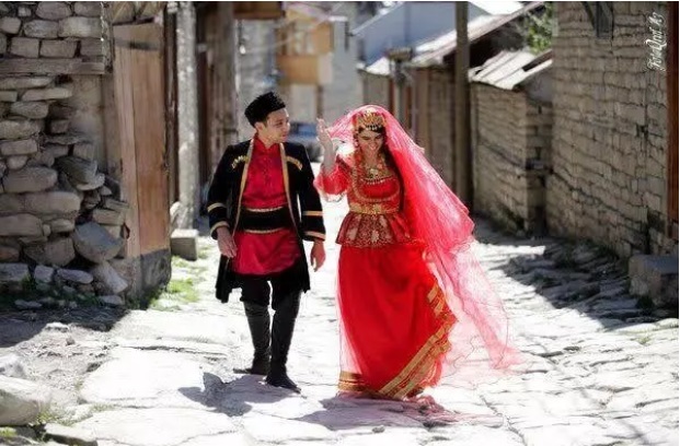 لباس آذربایجانی