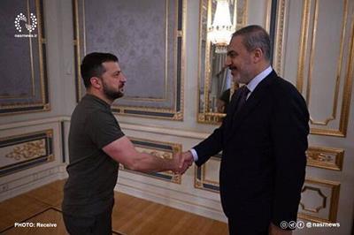 زلنسکی با وزیر خارجه ترکیه دیدار کرد