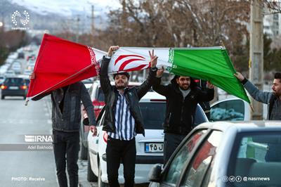 فوتبال تنها دلیل شادی مردم ایران