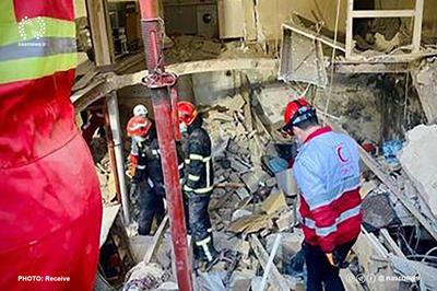 انفجار مرگبار اولین چهارشنبه سوری در ارومیه / لحظه خروج اجساد از زیر آوار