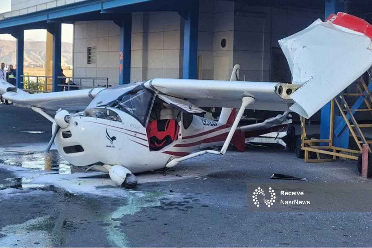 برخورد هواپیمای سبک با یک ساختمان فرودگاه