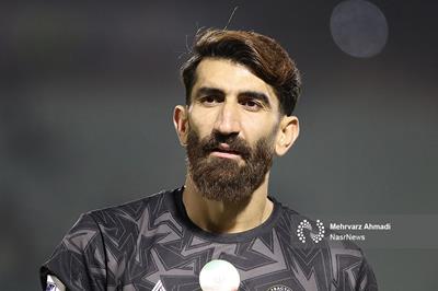 گل نخوردن به تیم شخصیت می‌دهد/ شجاع خلیل‌زاده عالی تیم را رهبری کرد