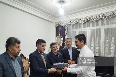 بازگرداندن کیف یک میلیارد تومانی گم شده در عجب شیر