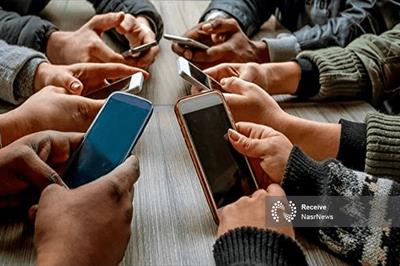 یک قاب شیشه‌ای؛ مهمان ناخوانده و دائمی دورهمی‌هایمان