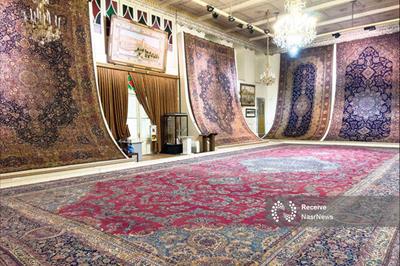 گَردگیری قالی‌های عمارت تاریخی ساعت تبریز/ احیای تالار تا عید امسال