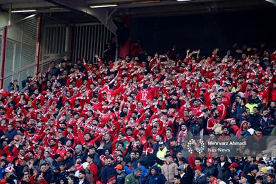 جیب‌های خالی، سکوهای گران؛ بلیط های سرسام‌آور چالش اصلی تراکتوری ها