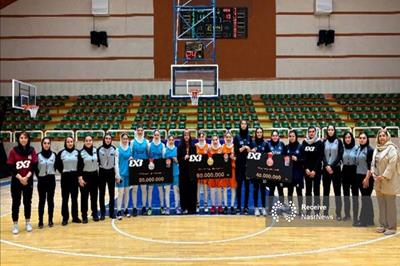 ماه بانو سراب قهرمان مسابقات 3×3 روز معلم