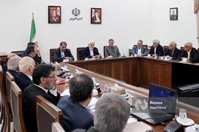 عارف: باید در نظام اداری کشور تجدیدنظر شود