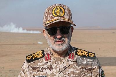 با حکم رهبرانقلاب سردار شادمانی فرمانده قرارگاه مرکزی خاتم الانبیاء شد