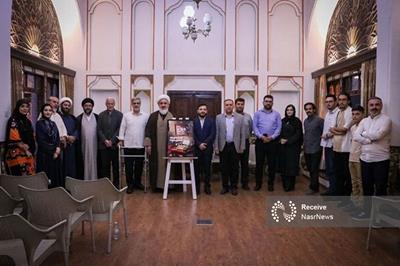 تصاویر | رونمایی از پوستر نمایش جمعه‌ای که تعطیل نبود