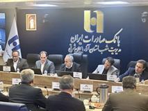 بررسی مشکلات ۱۶ واحد صنعتی آذربایجان‌ شرقی با حضور استاندار