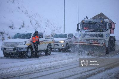 برف و کولاک در آذربایجان‌شرقی؛ امدادرسانی راهداران و هلال‌احمر به بیش از ۸۰۰ نفر