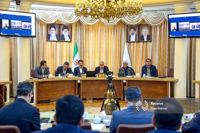 تولیدکنندگان ما در اوج جنگ تحمیلی دشمن، نه کارخانه‌های خود را تعطیل کردند و نه کارگران را تعدیل