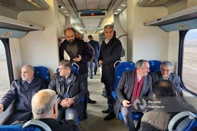 مسئولان ملی و استانی در سفر آزمایشی قطار میانه - اردبیل