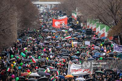 تصاویر | حضور کم‌ سابقه مردم تبریز در راهپیمایی ۲۲ بهمن