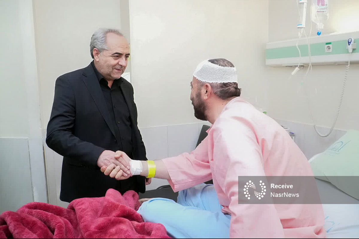 تصاویر | عیادت استاندار آذربایجان شرقی از مجروحان جنگ تحمیلی رمضان