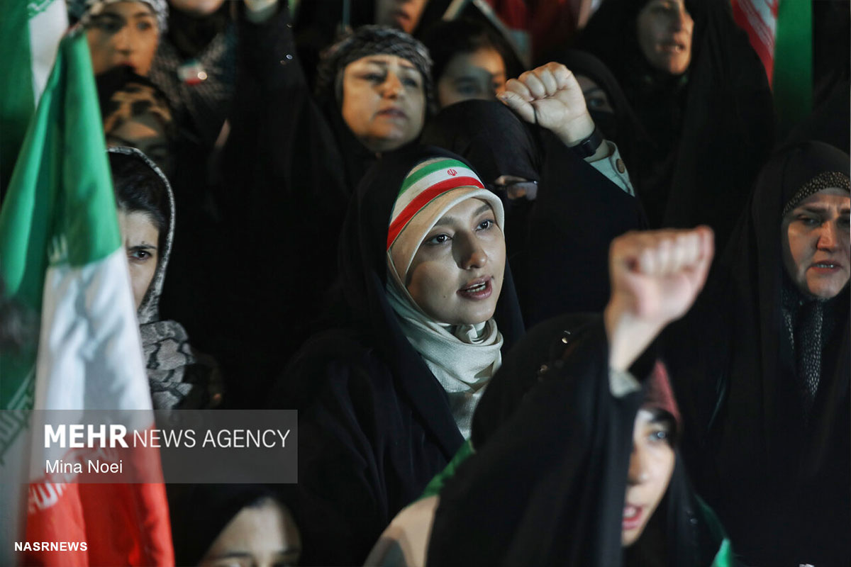 تصاویر | اجتماع بزرگ دختران در تبریز