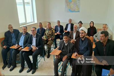 حاج خلیل، خیر ۱۰۰ ساله مرندی پای کلاس درس نشست