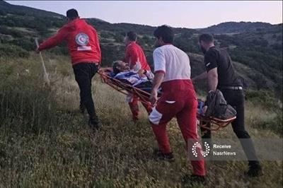 امدادرسانی به مصدومِ ناشی از حمله خرس در ارتفاعات روستای گلوسنگ کلیبر