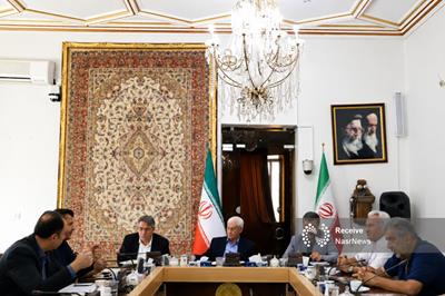 نشست مشترک اعضای کمیسیون گمرک، حمل‌ونقل و لجستیک اتاق تبریز با انجمن‌های حمل‌و‌نقل بین‌المللی شمال‌غرب
