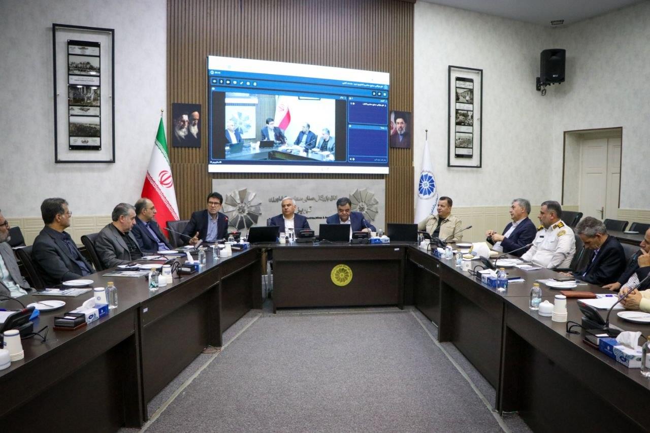بررسی راهکارهای اجرایی مدیریت ترافیک محور تراکتورسازی تبریز در کارگروه شورای گفتگوی استان