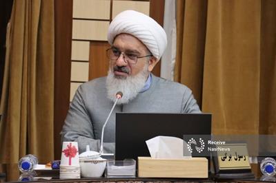 عده‌ای دست به دست هم داده‌اند تا مانع رسیدن تراکتور به حق و حقوقش شوند